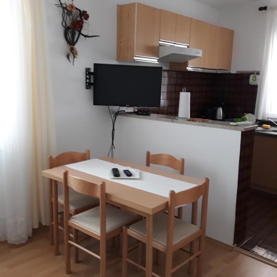 Rina Apartments Labin  Esterno foto