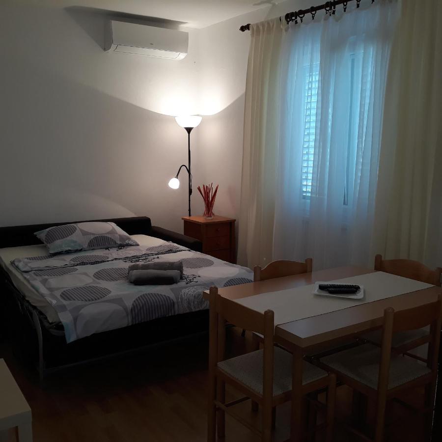 Rina Apartments Labin  Esterno foto