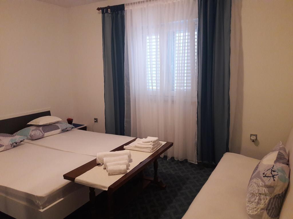 Rina Apartments Labin  Esterno foto