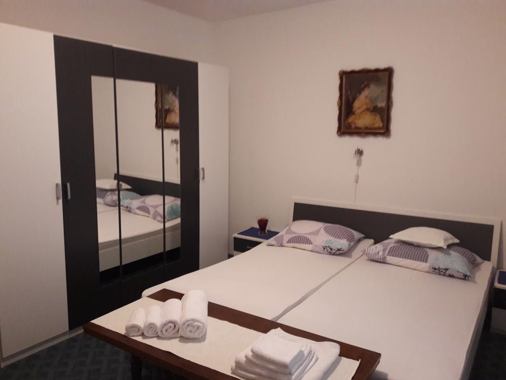 Rina Apartments Labin  Esterno foto