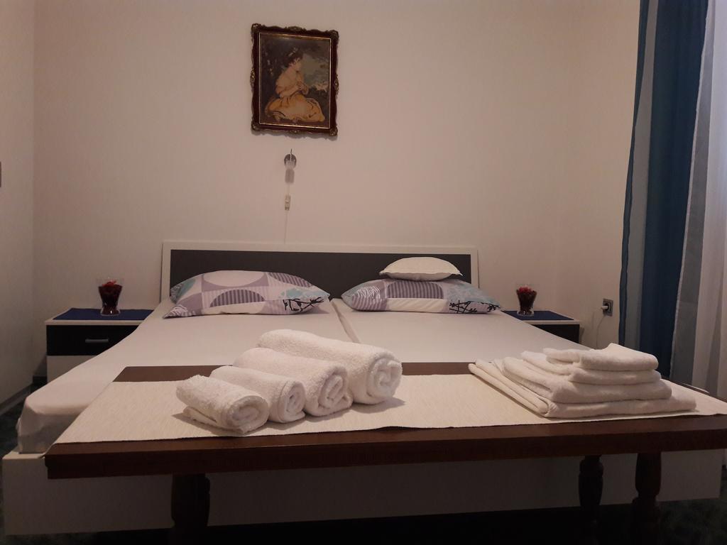 Rina Apartments Labin  Esterno foto