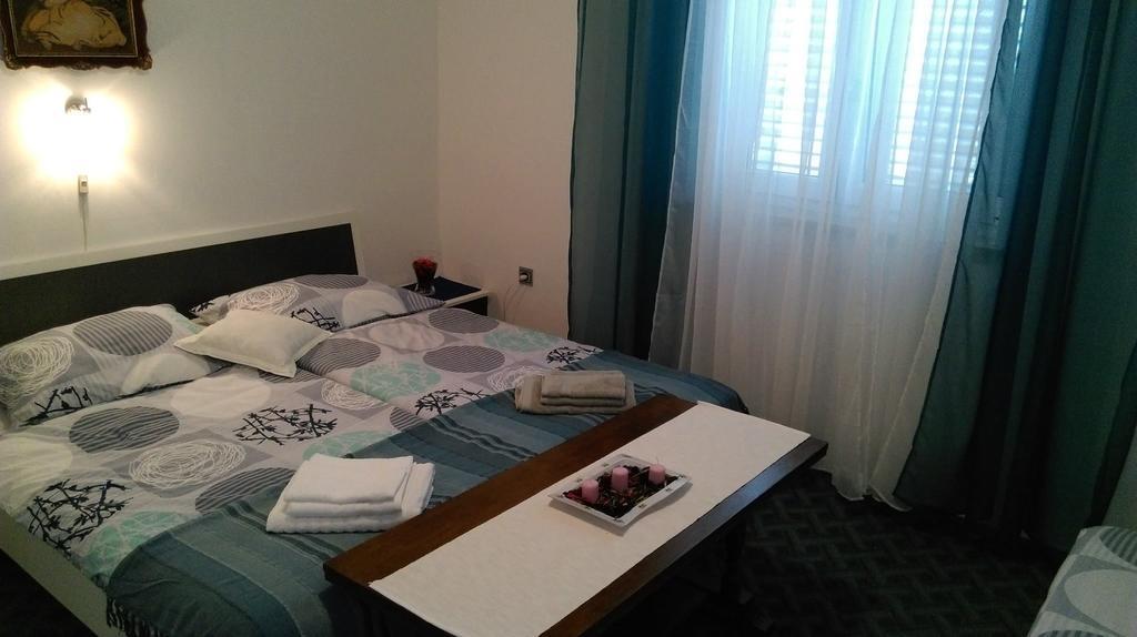 Rina Apartments Labin  Esterno foto
